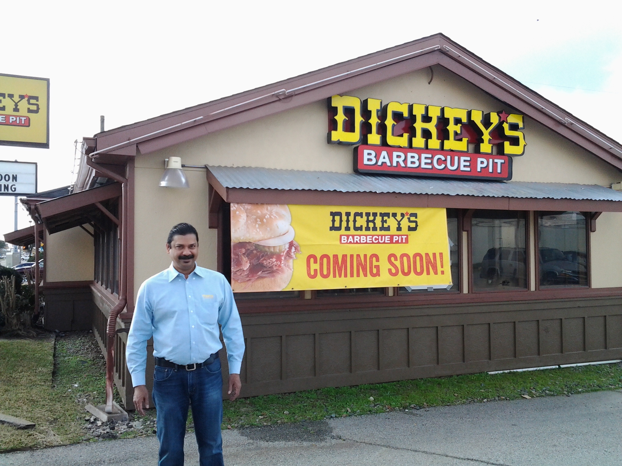 Dickey’s Barbecue Brings Mouthwatering Barbecue to Katy Dickey’s