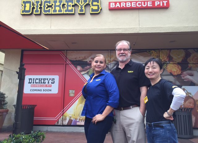Irvine Gets a Taste of Texas with Dickey’s Barbecue Pit Grand Opening