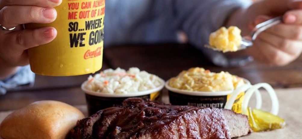 Local Barbecue Lovers Bring Dickey’s to Leesburg