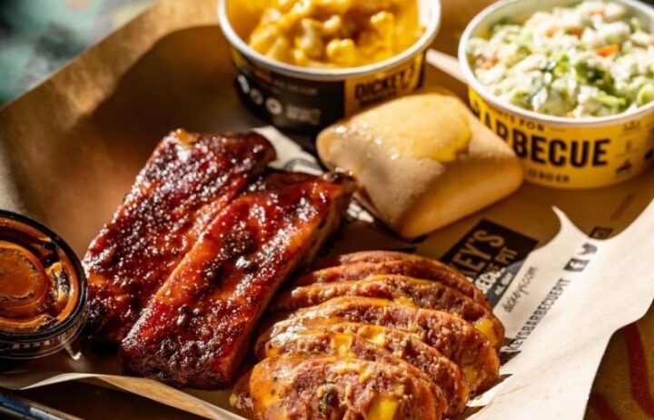 Dickey's Barbecue Pit, Fortworth